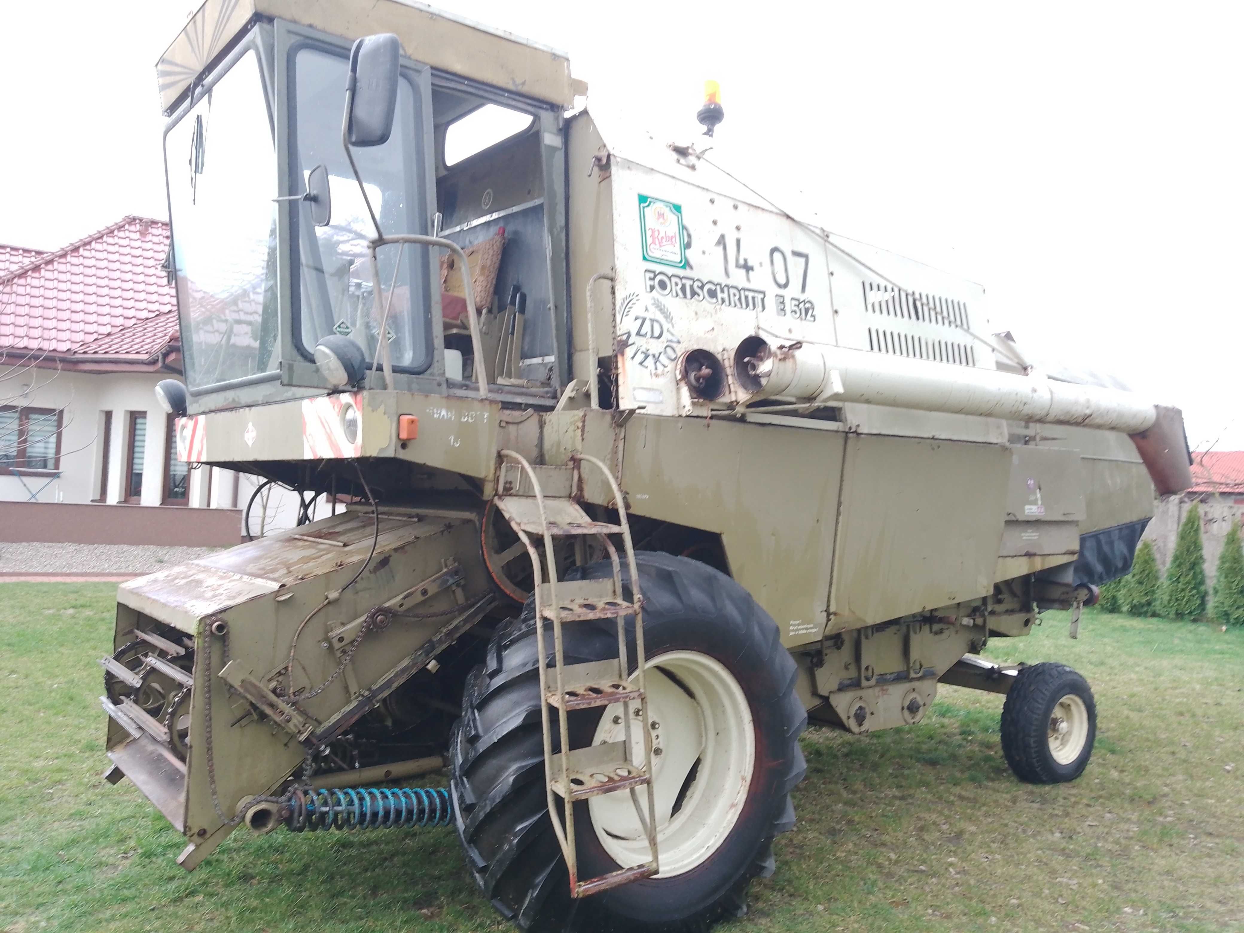 Kombajn Fortschritt E512, talerzówka 2,8m, pług 4x40