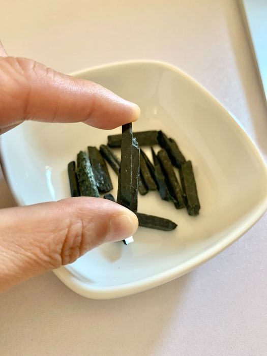 Egirina mineral cristal pedra acnite acmite