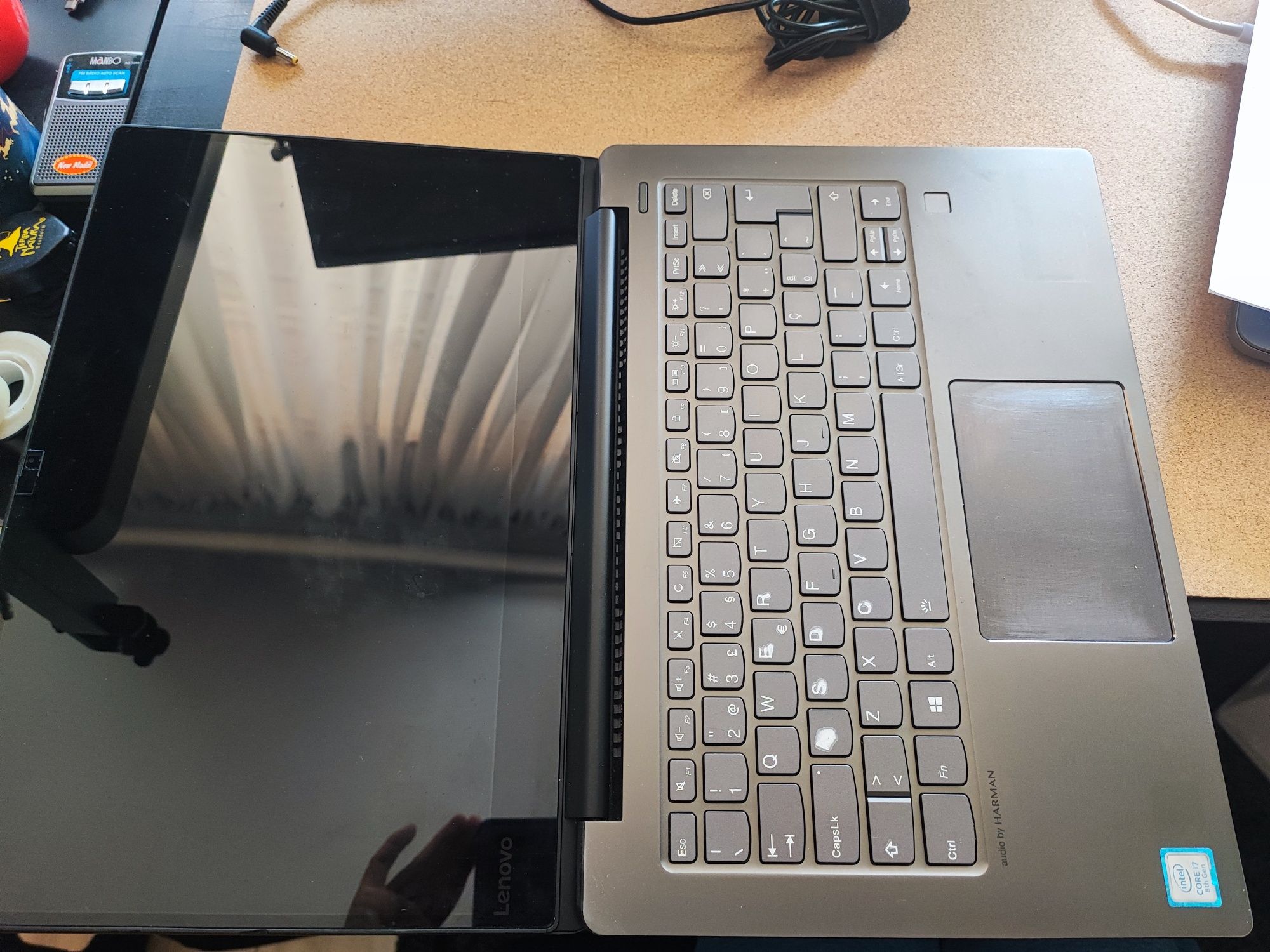 Portátil Lenovo ideapad 530s-14ikb