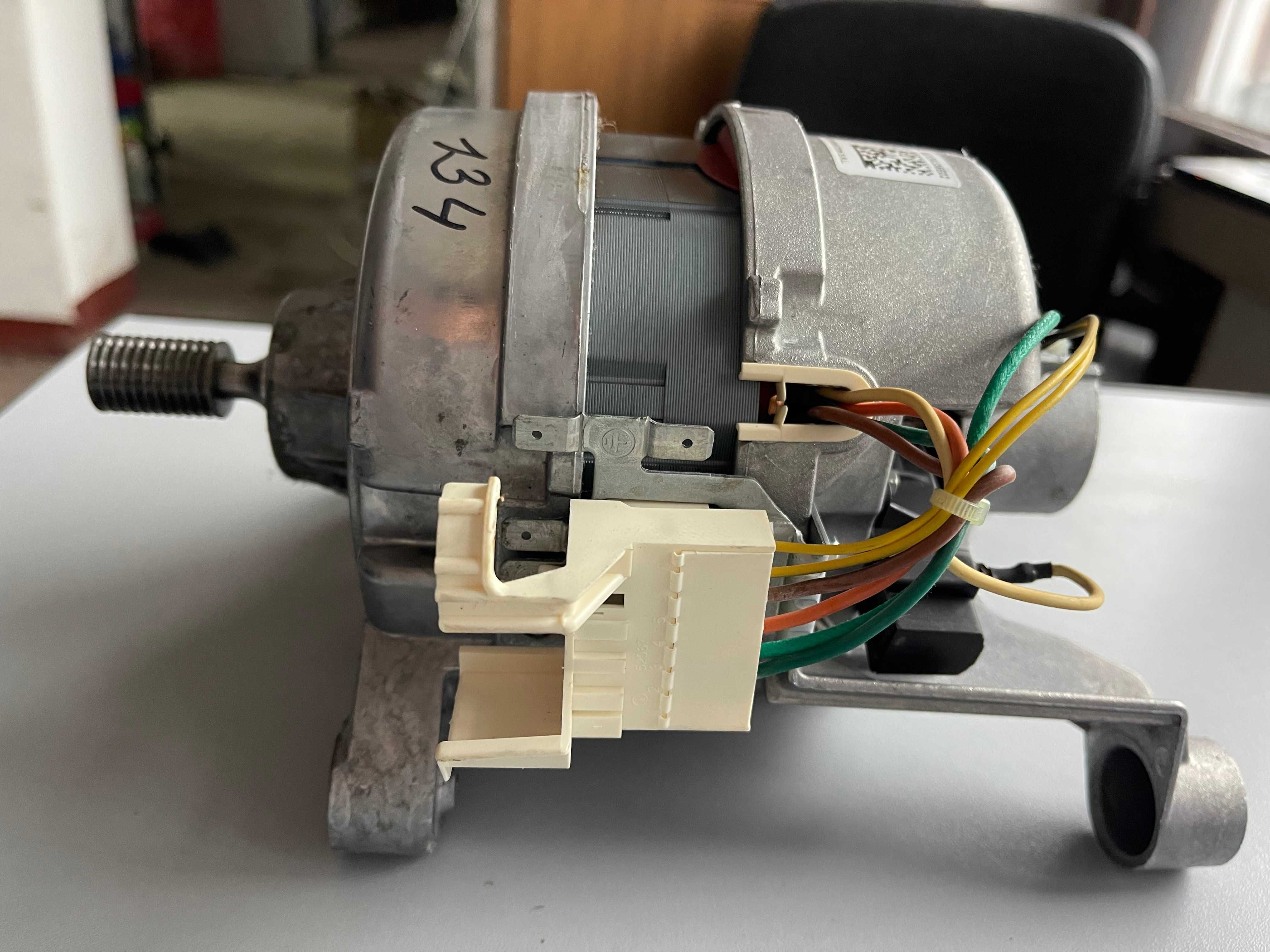 SILNIK NIDEC WU126U35E02 Electrolux