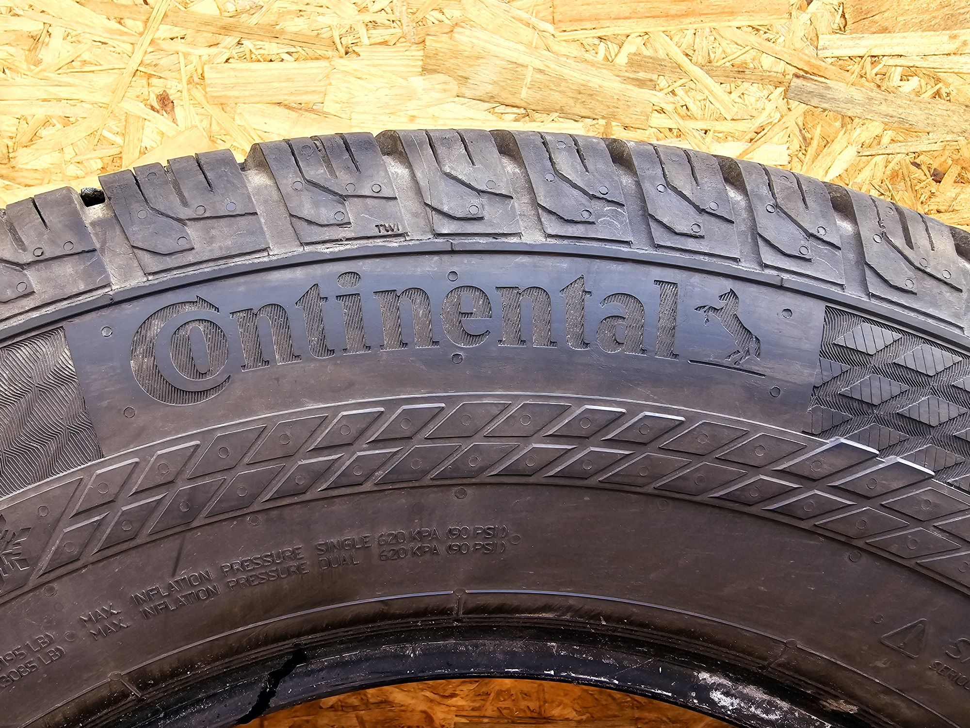 BDB Stan!!  7,5mm. 225/75 r16C Continetal VanContact 4Season. 22/23