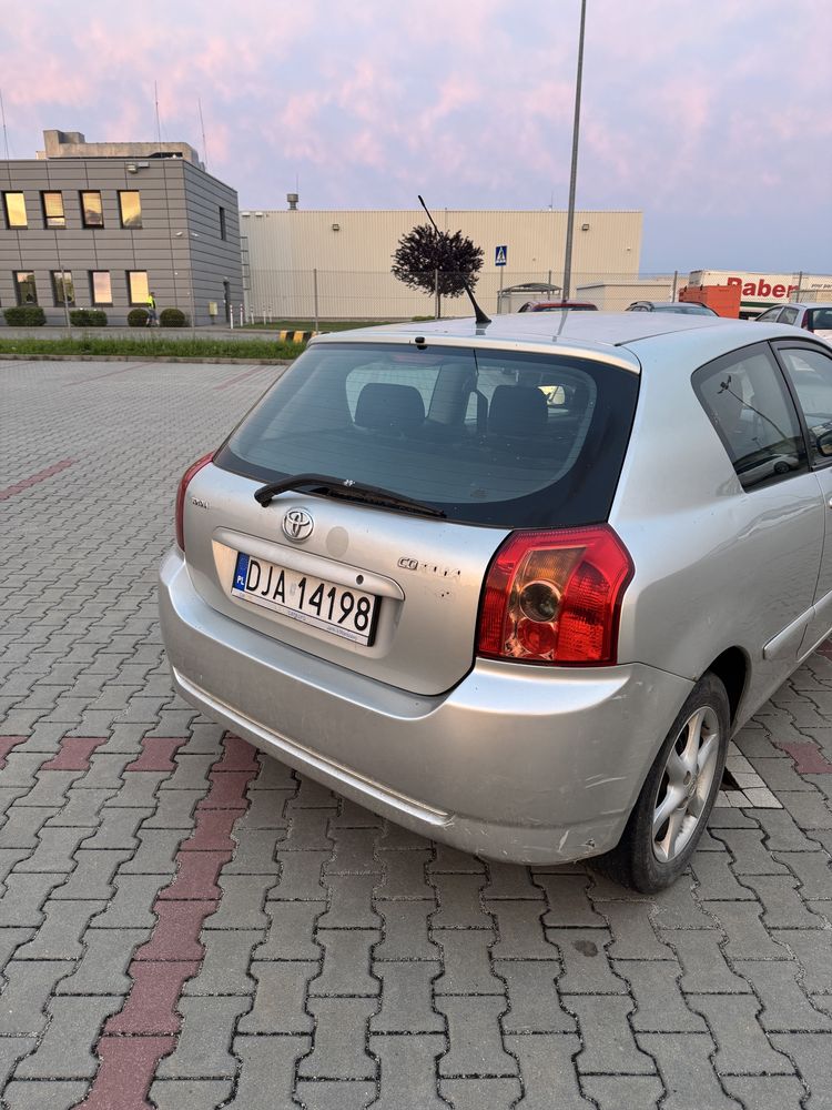 Toyota Corolla e12