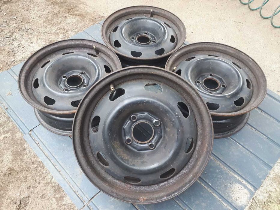 R15 4x108 Berlingo/C5/Xsara/306/406/Partner Металеві/Стальные диски