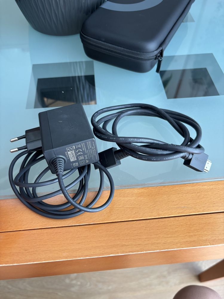 Nintendo Switch Completo + 4 Jogos Físicos