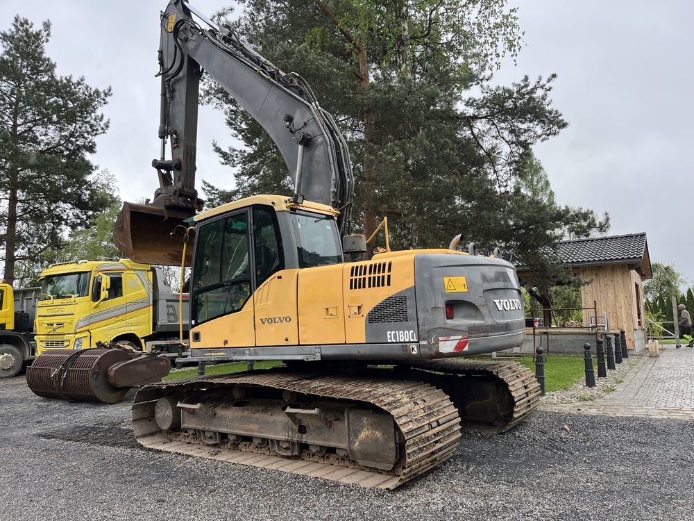 volvo ec 180 koparka gąsienicowa błotniak z holandii