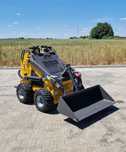 Miniładowarka Ładowarka STARKWOL VTH-480  RATO R740D