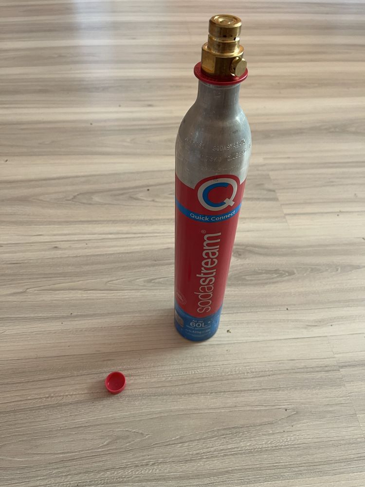 Butla gazowa sodastream rozowa pusta saturator nabój do gazu CO2