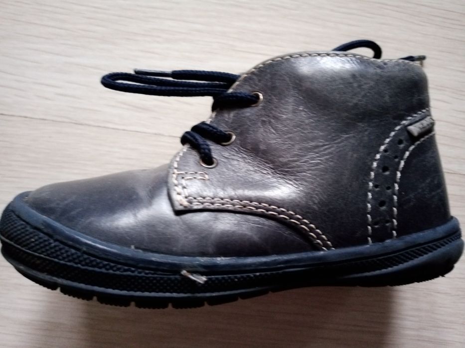 Buty Primigi rozmiar 23