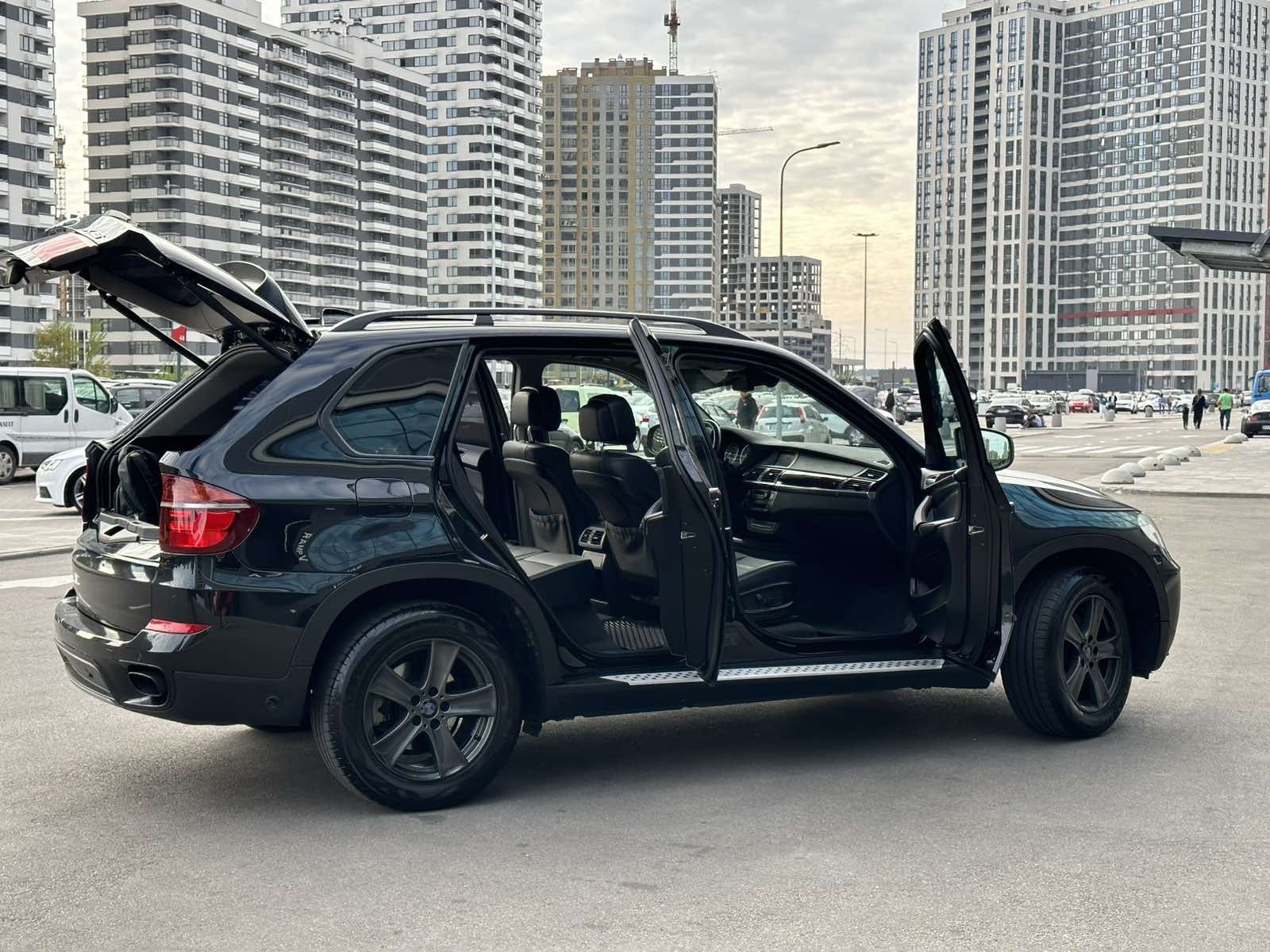 BMW X5 E70 3.0AT 2012 год