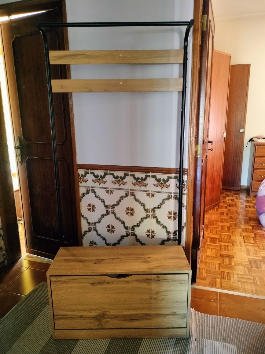 Cabideiro com Sapateira