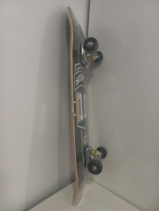 Skate Novo _ ainda plastificado -> prenda de aniversário / natal