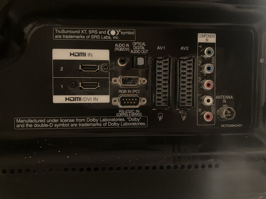 Czarny telewizor LG
