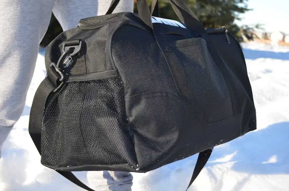 Спортивна сумка Nike
Спортивна/Дорожня сумка Nike PUMA