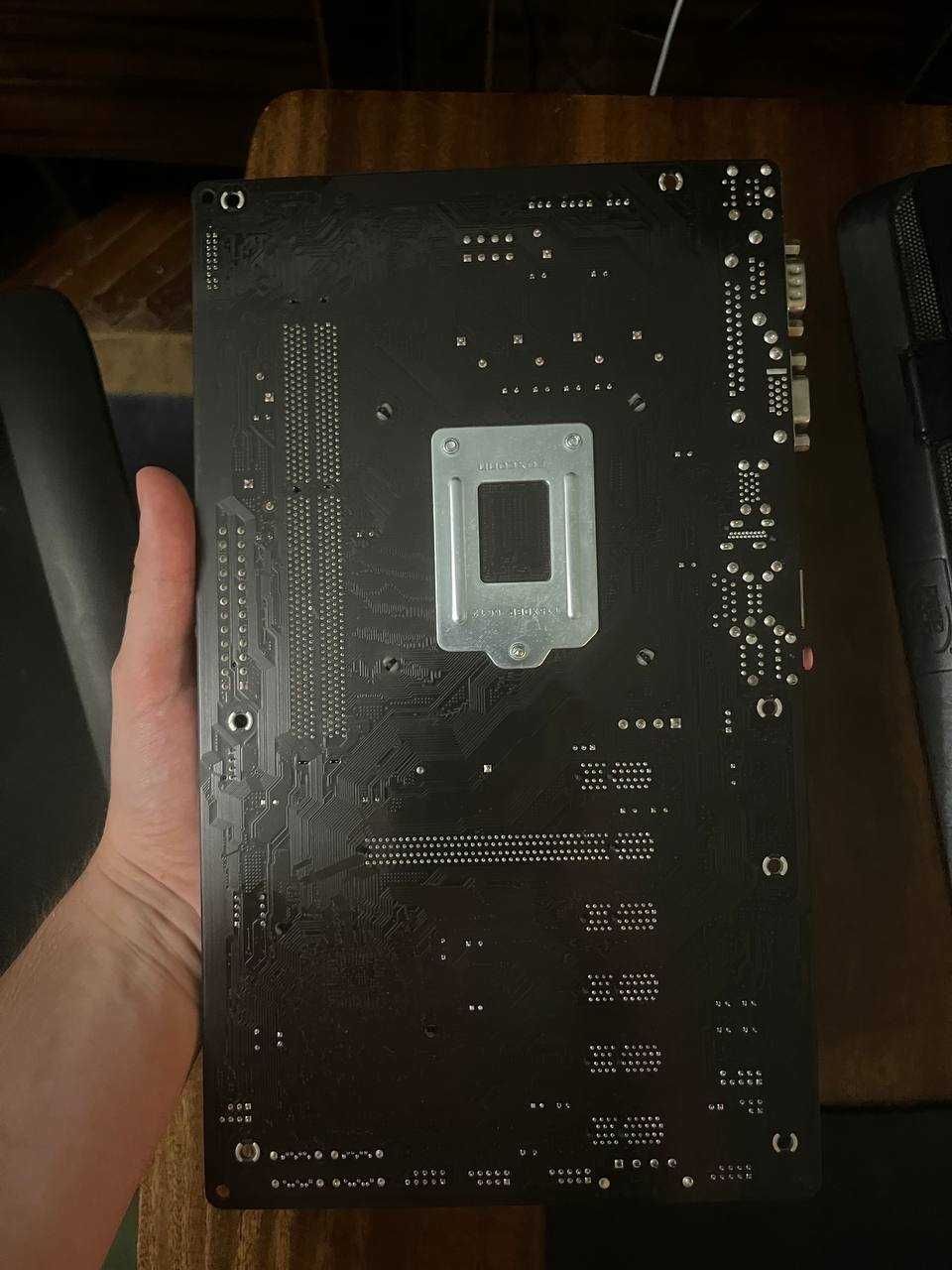 Материнська плата ASRock H81 Pro BTC +8ОЗУ +Процесор Celeron G1840