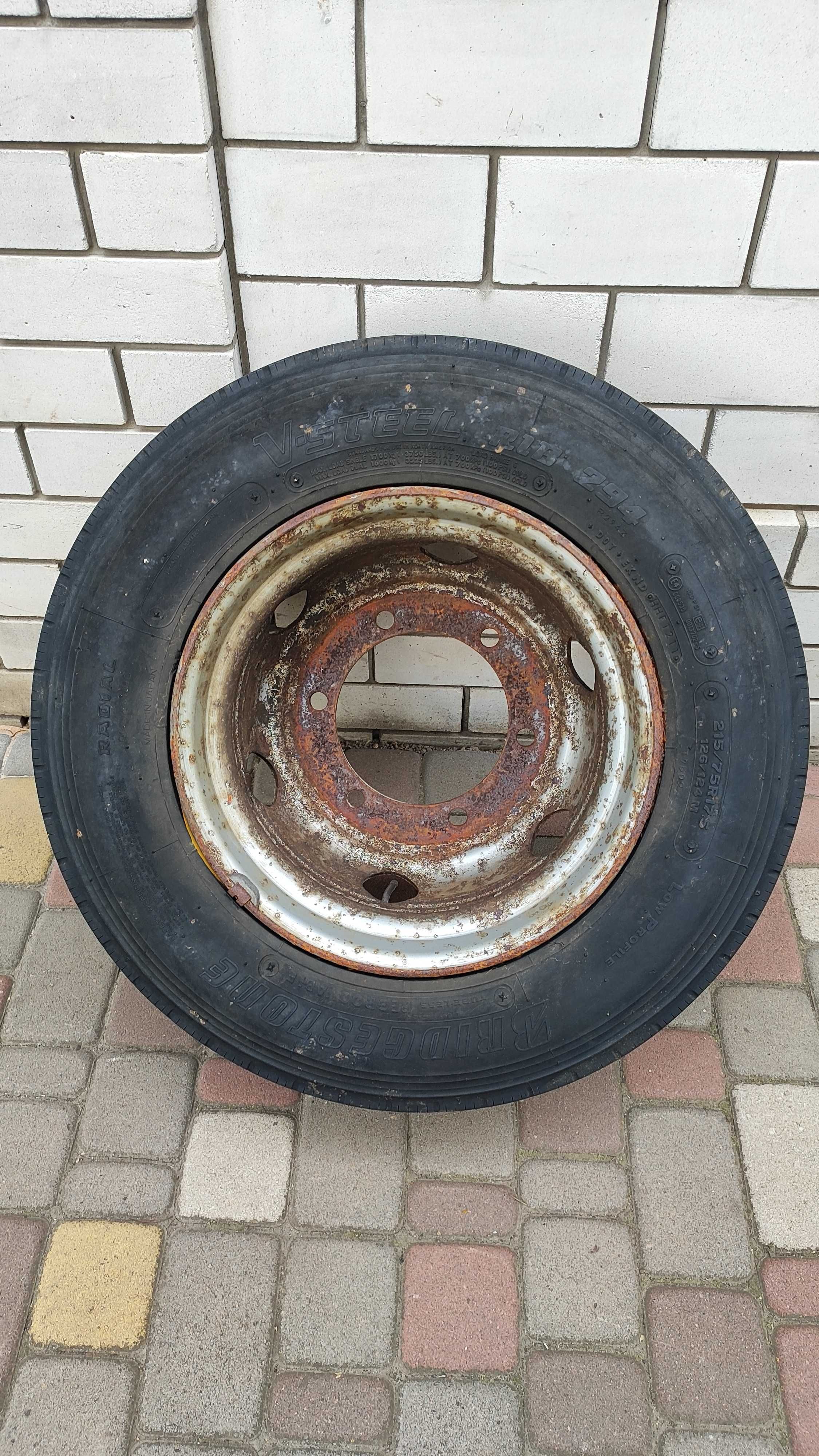 Запаска 215/75R17.5