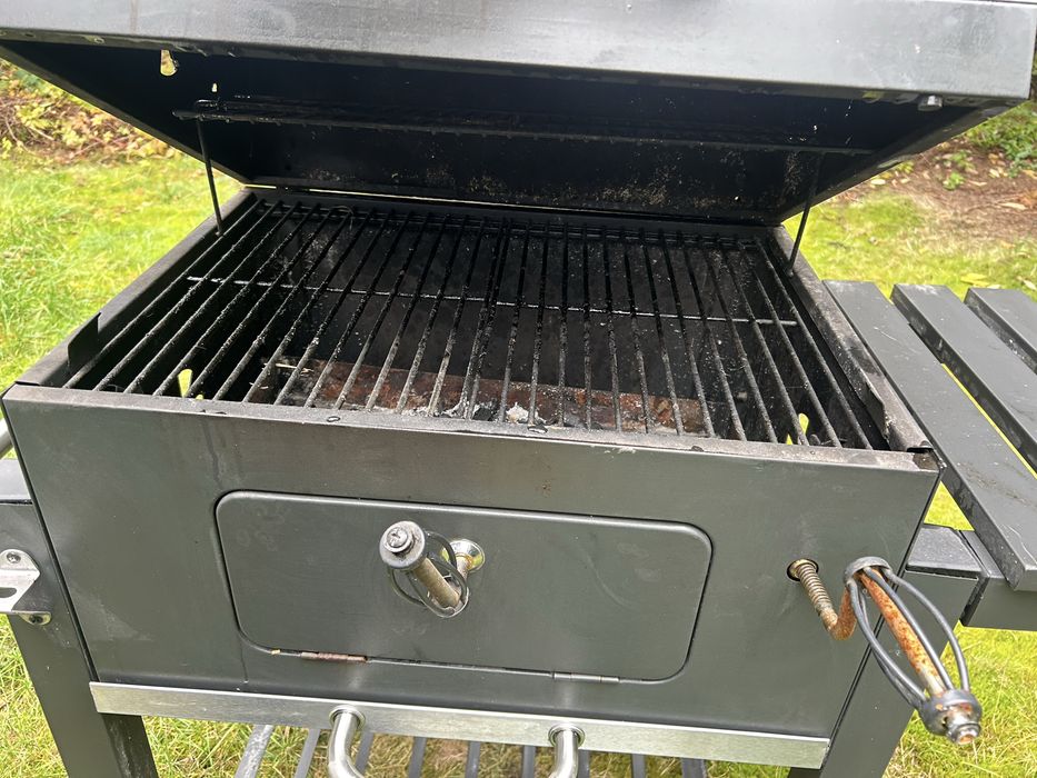 Grill tarrington house