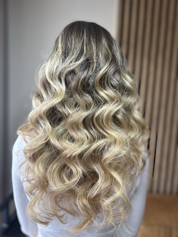 Makijaż make up plus fryzura włosy fryzjer z dojazdem Kielce