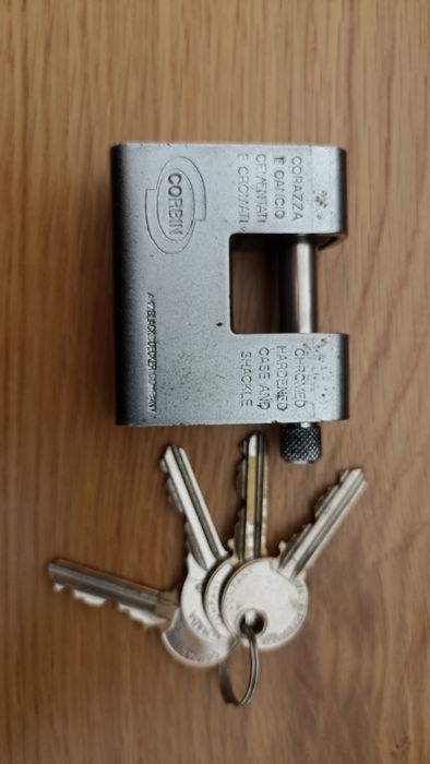 Cadeado CORBIN alta segurança