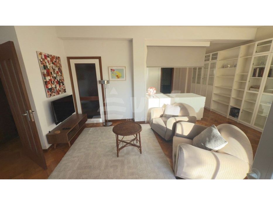 Espaçoso T1 mobilado, próximo das Universidades e do Hospital de Sã...