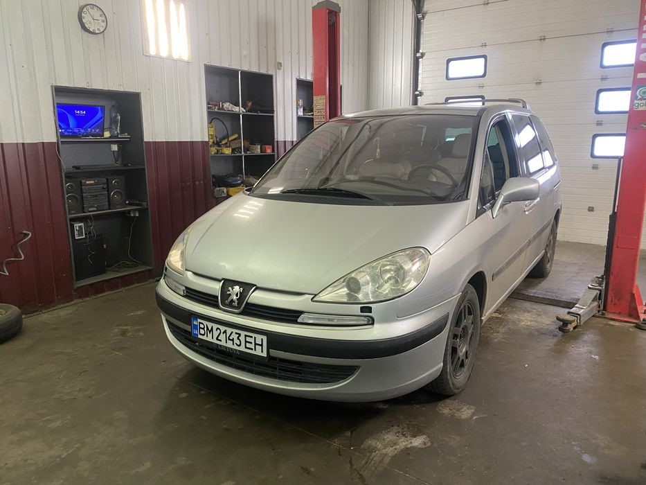 Продам пижо 807 2.2 HDI