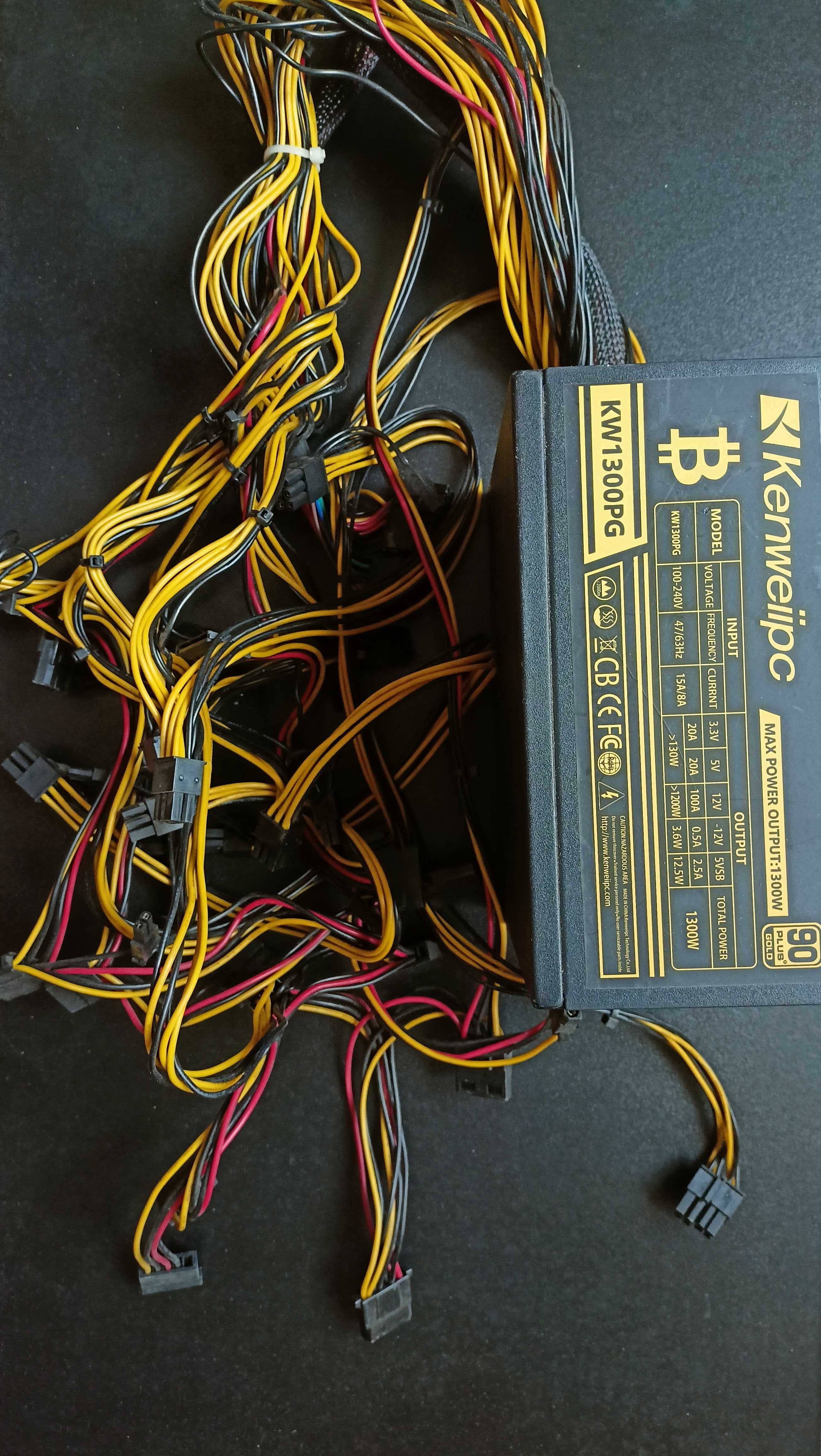 Блок питания Kenweiipc 1300W (KW-1300PG)