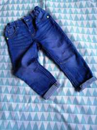 Spodnie jeansowe r 92