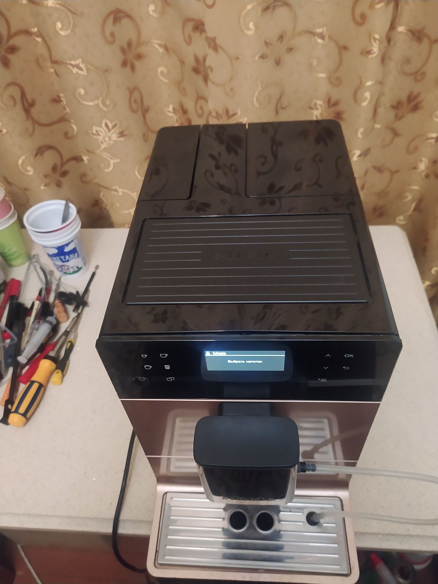Кофемашина Miele CM5500.