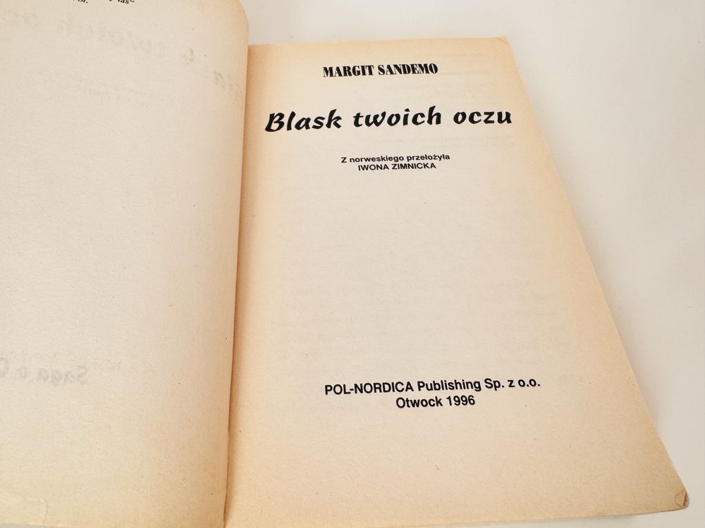 Saga o Czarnoksiężniku, Blask Twoich Oczu 2, Margit Sandemo