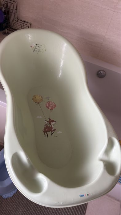 Комплект для купания ребенка ванночка , горка , подставка