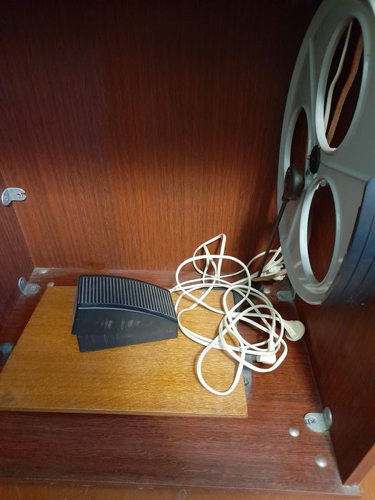 Машина швейная Чайка 132М