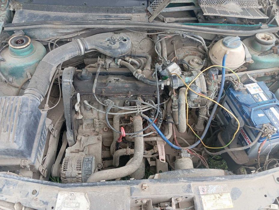 Моноінжектор golf 3 1.6мі ABU, 032133023B, BOSCH 0438201509 jetta