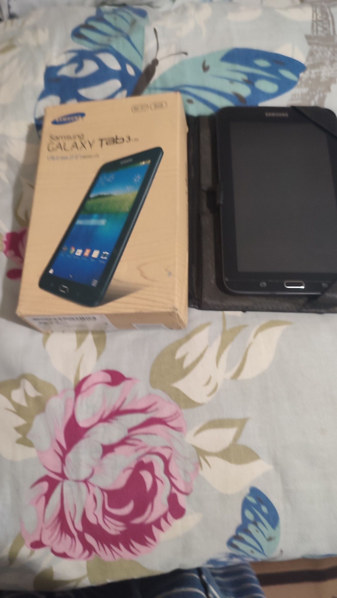 Планшет Samsung Galaxy Tab 3 lite