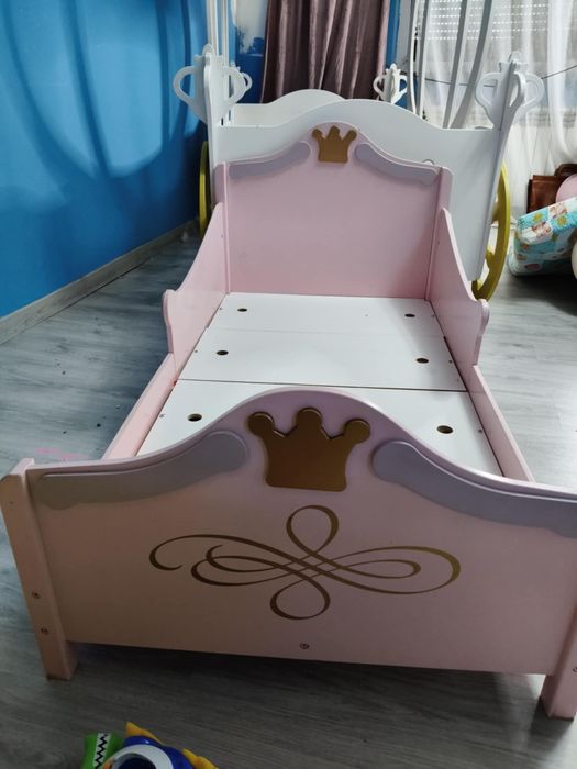 Łóżeczko dla dziewczynki