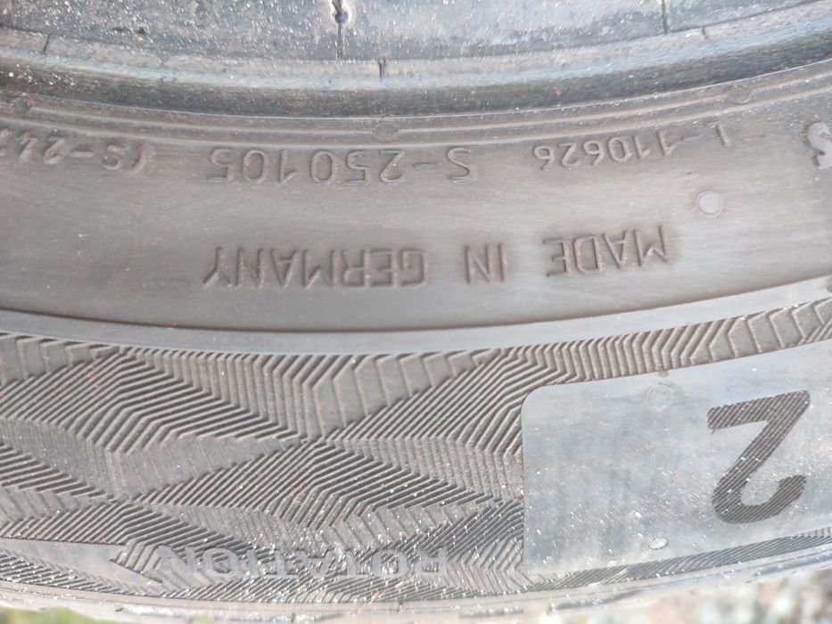 Продам шини UNIROYAL