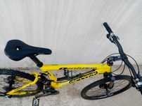 Vendo bicicleta roda 26 btt suspensão total.