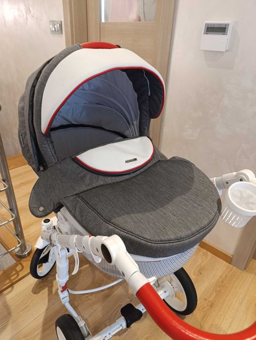 Wózek dziecięcy Adamex Monte Deluxe Carbon 3w1 z Maxi Cosi + adaptery