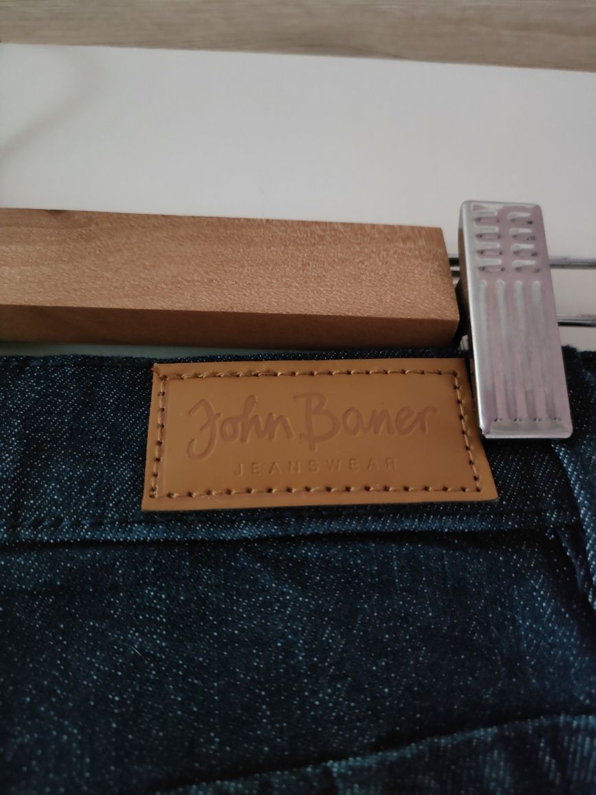 NOWE! Jeansy damskie John Baner r. 36