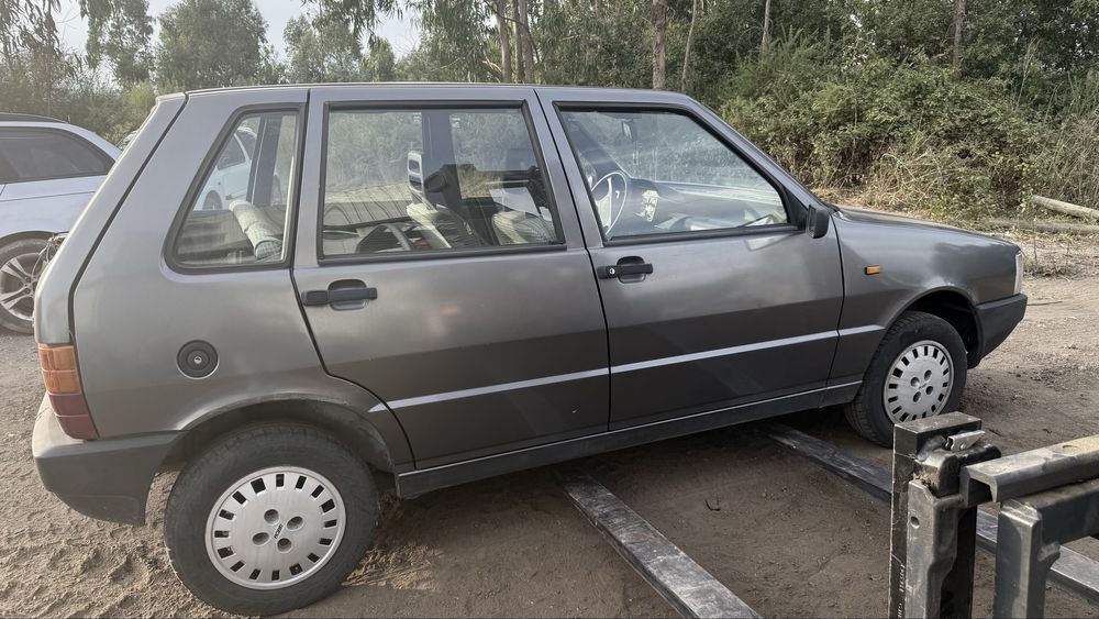 Conjunto de bancos e quartelas Fiat uno 1988