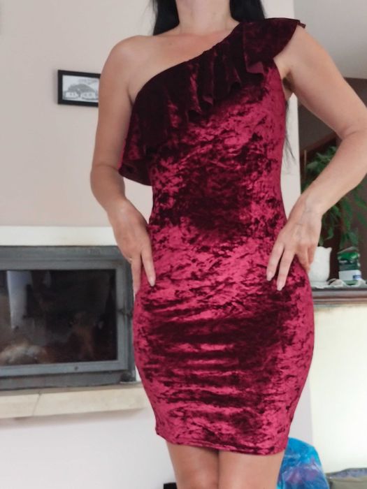 sprzedam nowe sukienki dobrej jakości rozmiar S