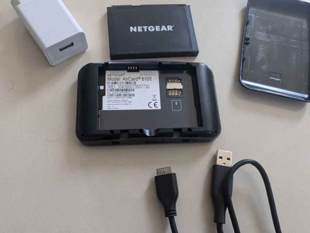 Router Netgear Aircard 810 LTE 4G 600 Mbps wifi hotspot internet modem