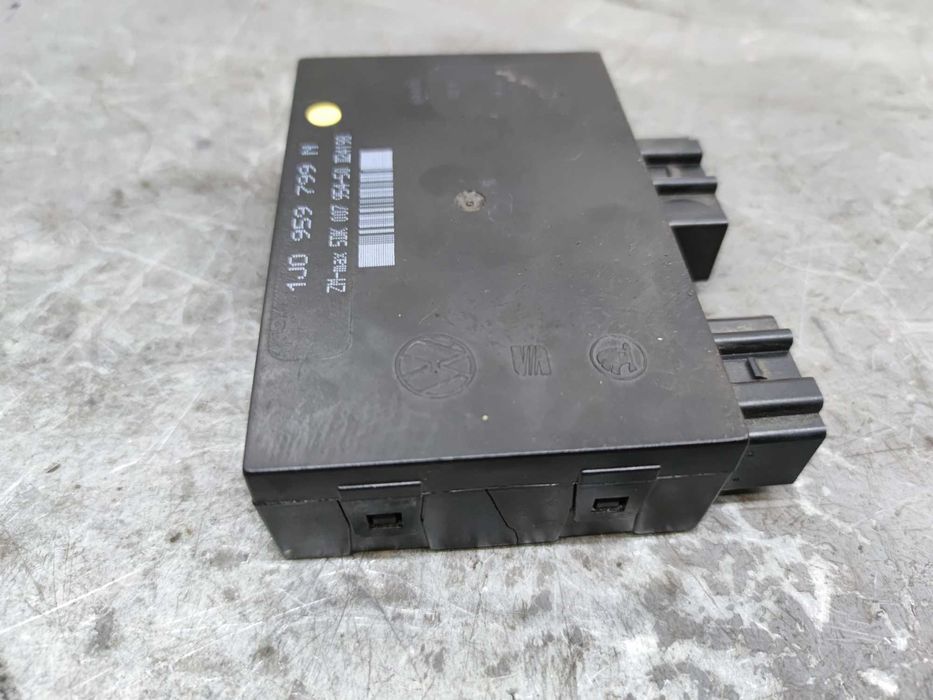 Vw Passat B5 Bora Golf IV Seat Ibiza III Sterownik Moduł Komfortu