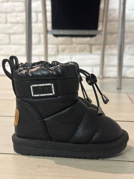 Продам детские зимние ботинки сапожки