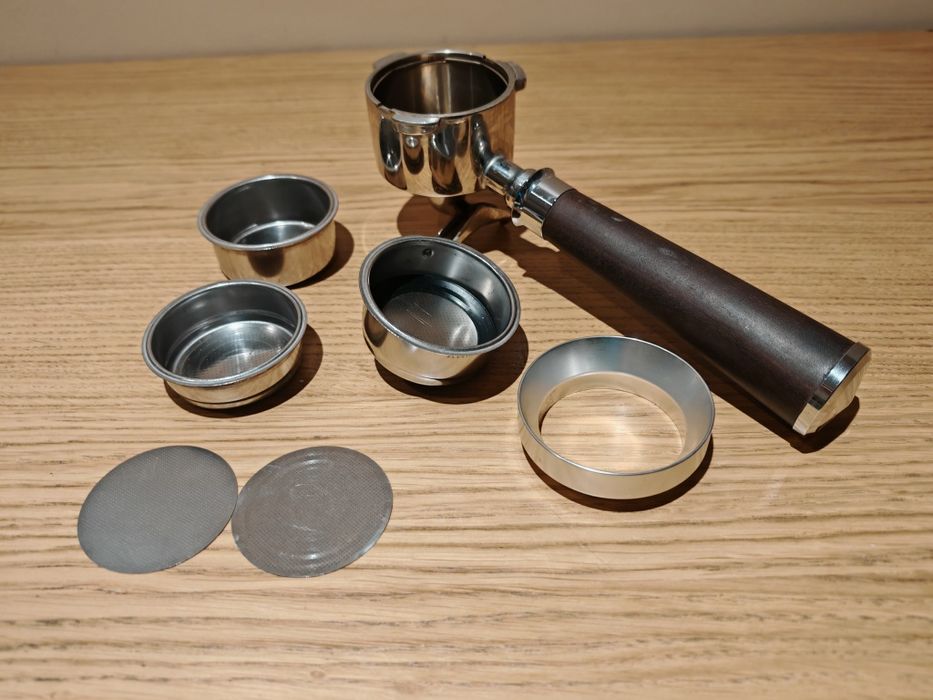 Zestaw kolba 51mm do ekspresu Delonghi + 3 portafiltry, sitka i dozer.