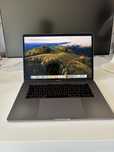 Macbook pro 2018  15” 32gb Ram
