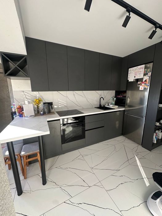 Бам двокімнатна квартира з ремонтом