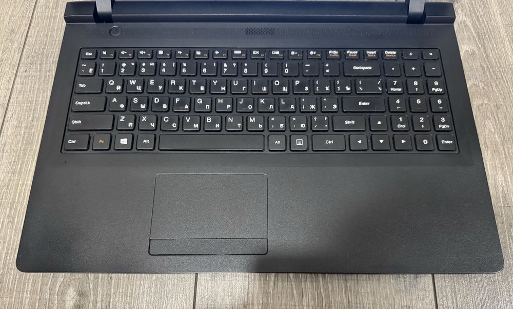 Ноутбук Lenovo, 8Gb, нова SSD120Gb, налаштований, батарея.