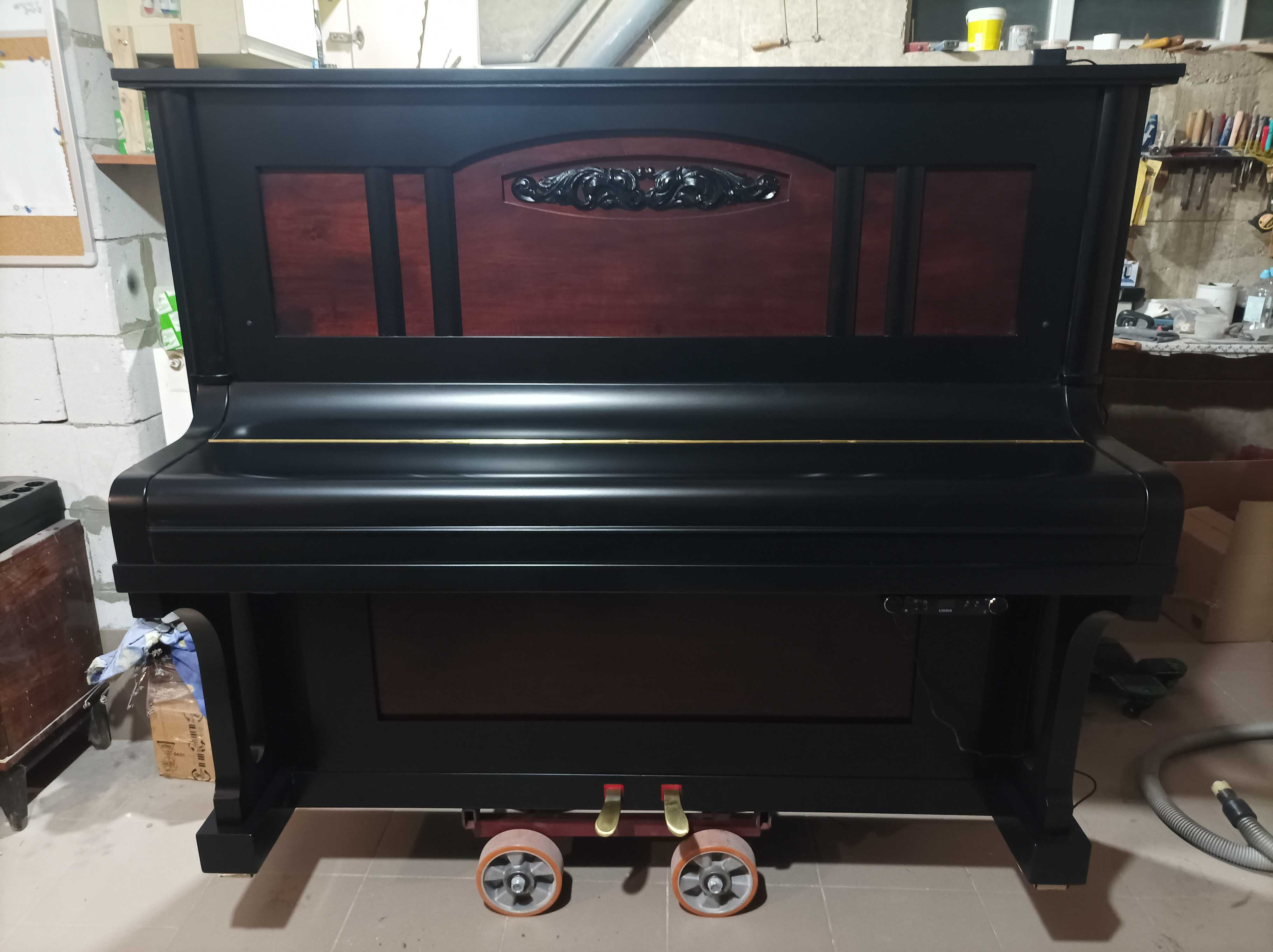 Продается акустическое пианино со встроенной системой тихой игры