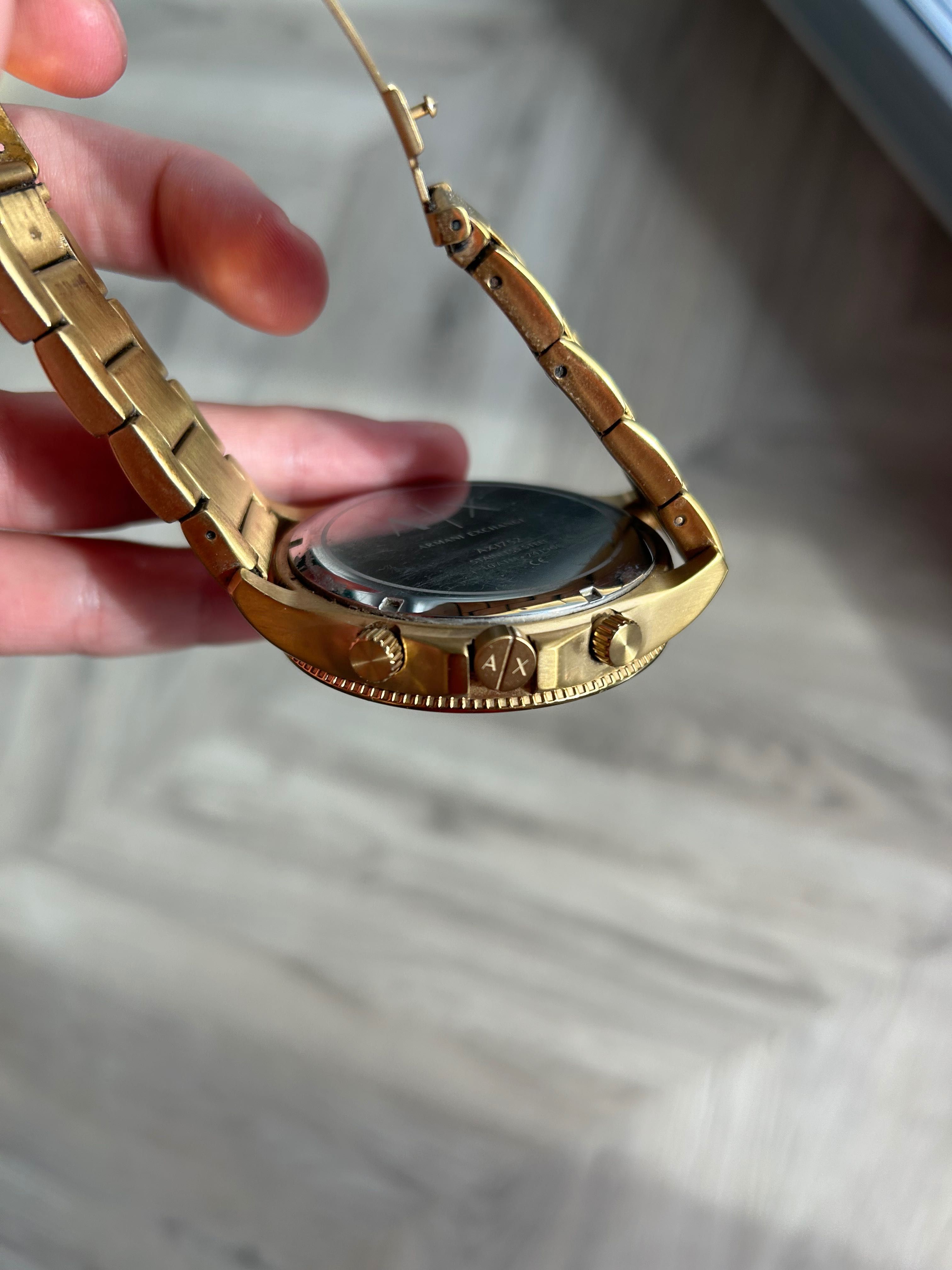 Zegarek Armani Exchange Aeroracer Złoty