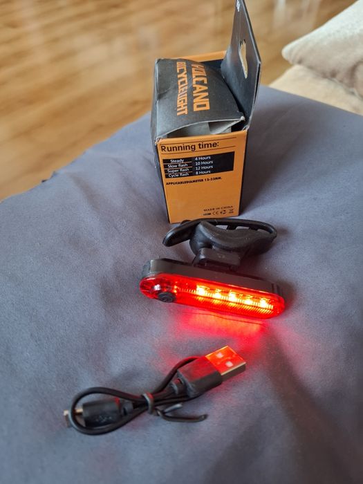 Swiatelko tylnie do roweru.