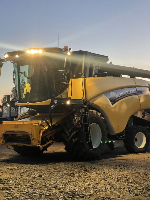 Продам комбайн в гарному стані New Holland cx 6.90